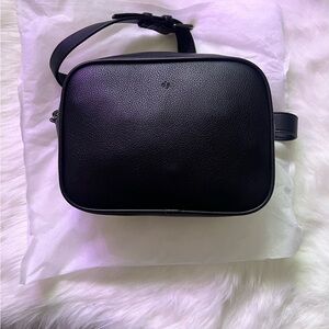 NWOT vegan🌱 Ela BELT BAG – BLACK PEBBLE WITH SILVER HARDWARE